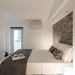 Love's Corner - By Myhomeincomo Apartmán *